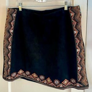 ZARA Skies Are Blue Embroidered Black Faux Suede Mini Skirt Retro Chic NWOT
